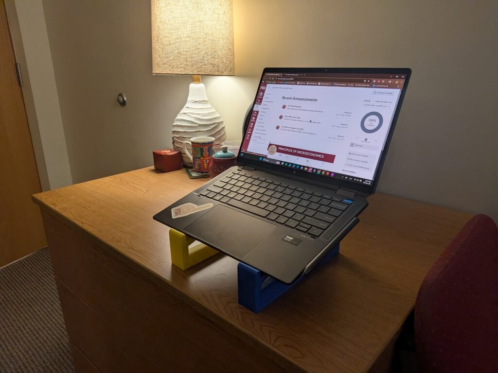 pxl 20251209 142413097